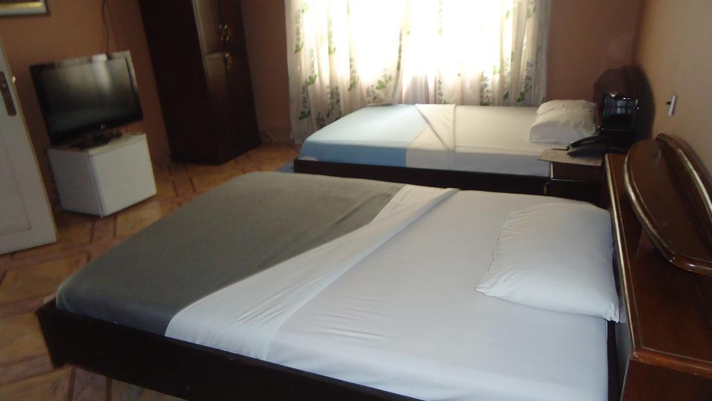 קומסי Wadoma Royale Hotel חדר תמונה