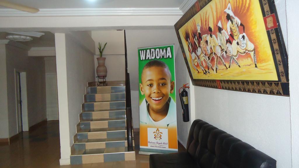 קומסי Wadoma Royale Hotel חדר תמונה